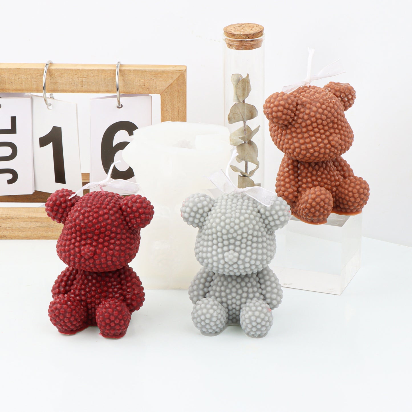 Three-dimensional Beaded Bear Rabbit Candle Silicone Mold